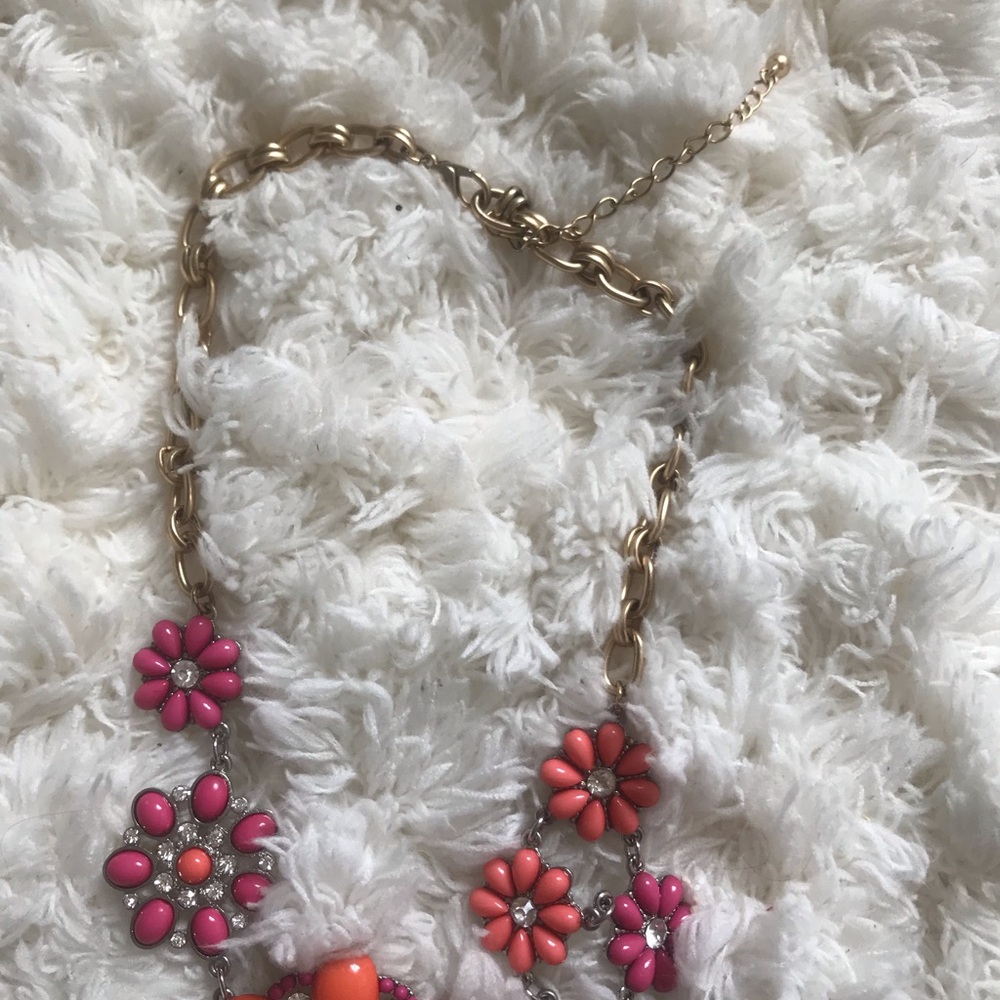 Statement necklace - Picture 3 of 3